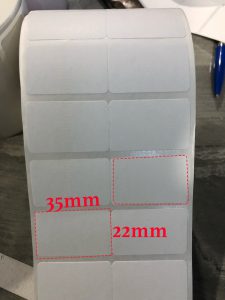 Giấy in mã vạch 2 tem nhiệt 35x22mm (cuộn 30m)